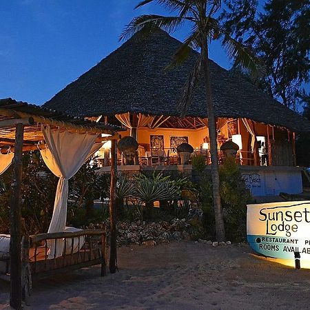 Sunset Beach Resort 瓦塔穆 外观 照片