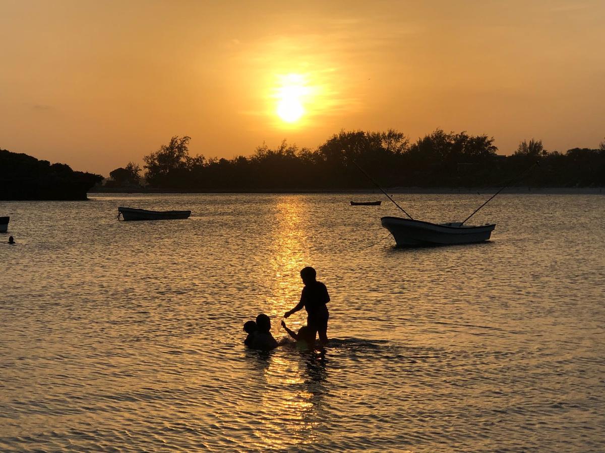 Sunset Beach Resort 瓦塔穆 外观 照片
