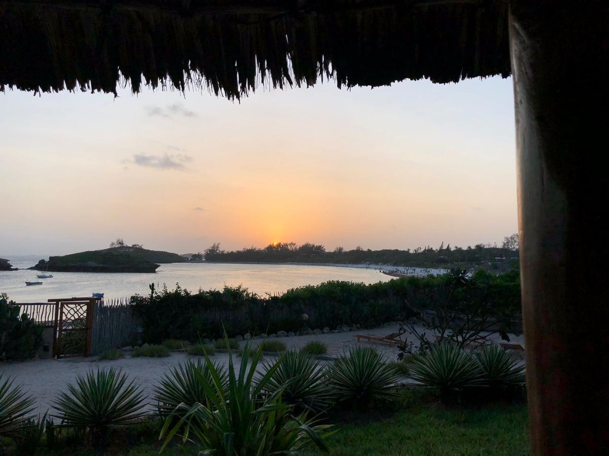 Sunset Beach Resort 瓦塔穆 外观 照片