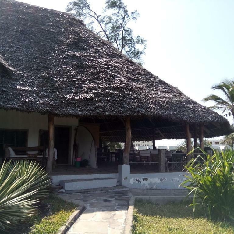 Sunset Beach Resort 瓦塔穆 外观 照片